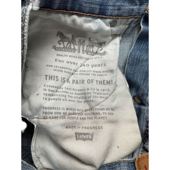 Levi’s 569 men’s loose fit jeans size 32”x32”.  #18-1928 - Picture 5 of 9